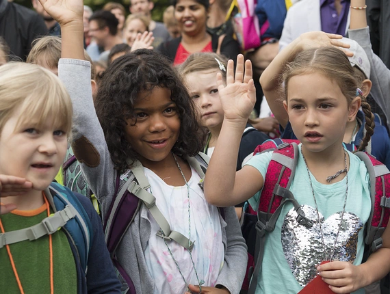 Zusammen gegen Gewalt an Kindern, in der Schweiz und weltweit